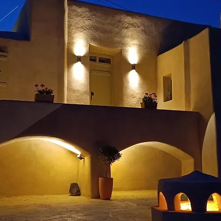 Kamari Real Living, With Caldera Views And Jacuzzi *