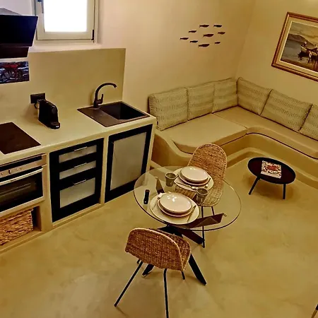 Kamari Real Living, With Caldera Views And Jacuzzi Σπίτι διακοπών Θηρασιά