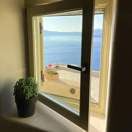 Ferienhaus Kamari Real Living, With Caldera Views And Jacuzzi *