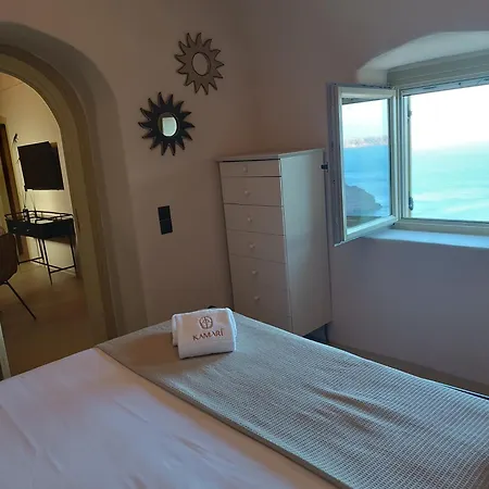 Kamari Real Living, With Caldera Views And Jacuzzi * Thirasia