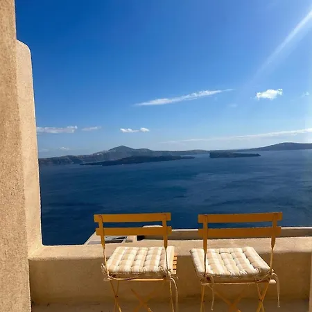Kamari Real Living, With Caldera Views And Jacuzzi *