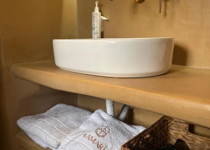 Ferienhaus Kamari Real Living, With Caldera Views And Jacuzzi